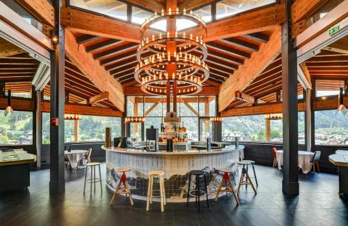 Chamonix City Centre Hotel | Alpina Eclectic Hotel