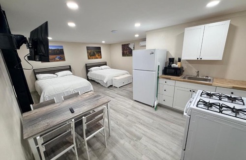 Alpine Hotel | Alpine Adventures Inn