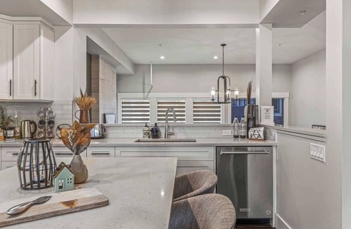 Canmore Condo | ALPINE CREST. Elevated Mountain Vacation @ Mercer