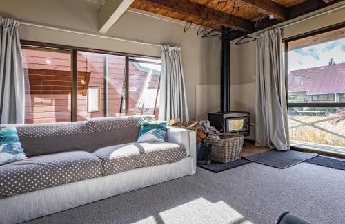 National Park Village House | Alpine Delight - National Park Holiday Home