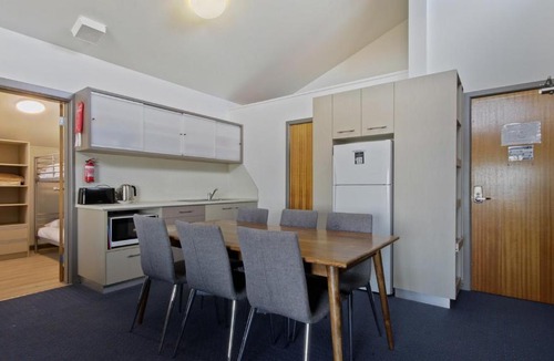 Hotham Heights Apartment | Alpine Heights 27