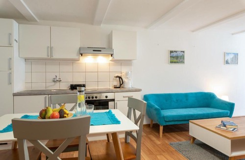 Maishofen Apartment | Alpine Hostel B9
