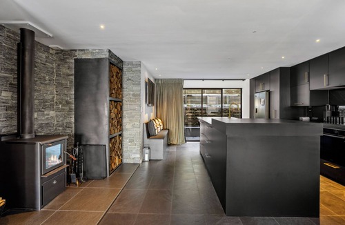 Fernhill House | Alpine Luxe - Queenstown Holiday Home