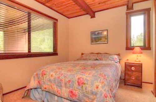 Alpine Meadows Cabin | Alpine Meadows Retreat w/Hot Tub -North Lake Tahoe