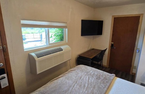 Estes Park Hotel | Alpine Trail Ridge Inn