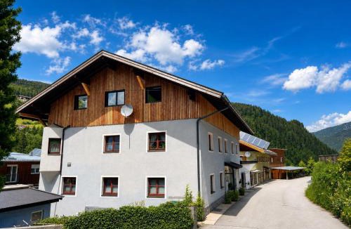Gries am Brenner Apartment | Alpine View Apartment Gries am Brenner
