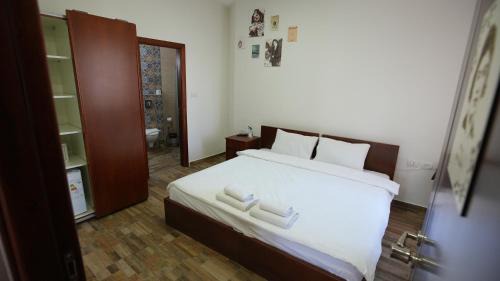 Bethlehem House | Alrowwad Guest House