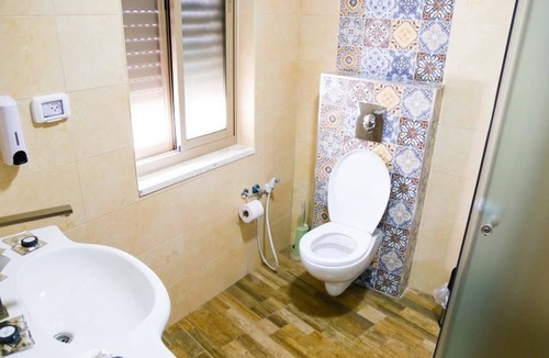 Bethlehem House | Alrowwad Guesthouse
