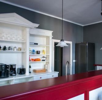 Weissensee Apartment | Alt-Berliner Eckkneipe - "Feuchte Ecke"