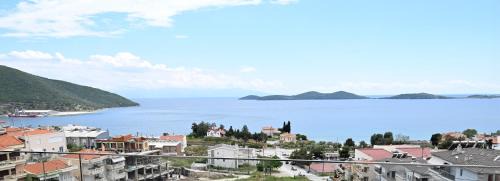 Nea Peramos Apartment | ALTA MARE