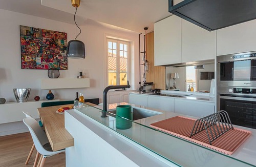 Biarritz City Centre Apartment | ALTAYA Apt with balcony and sea view in Biarritz