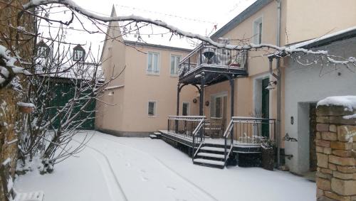 Erbes-Budesheim Apartment | Alte Backstube - Ferienwohnung & Appartement