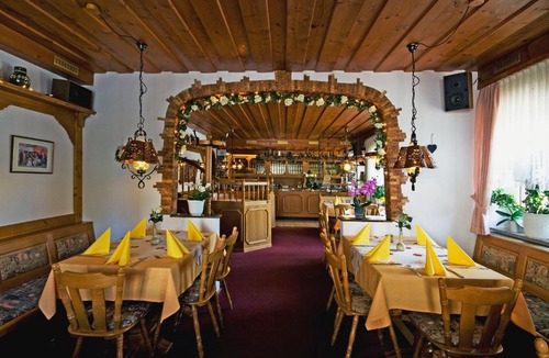 Buseck Hotel | Alte Schmiede
