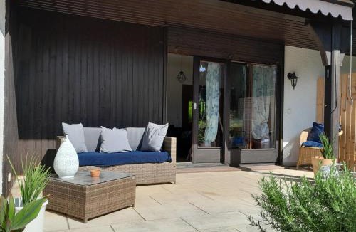 Langenbrucken Apartment | Alte Villa mit Terrasse
