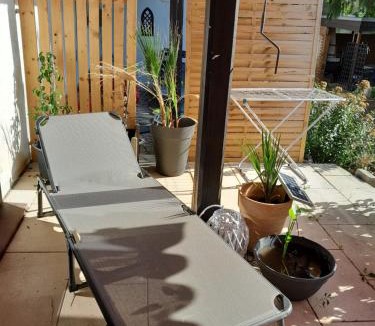 Langenbrucken Apartment | Alte Villa mit Terrasse