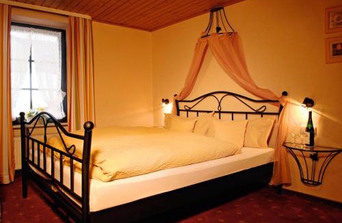 Poltersdorf Hotel | Alte Weinschänke