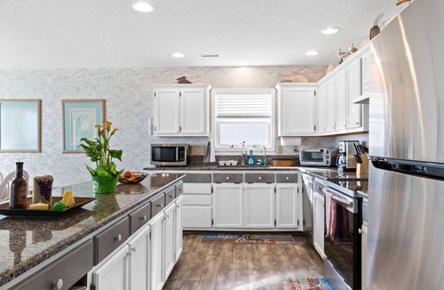 Ocean Isle Beach House | Alternative Wave I Gorgeous Oceanfront House with Private Pool and Great Views!