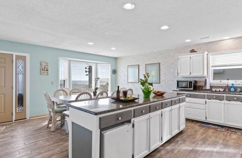 Ocean Isle Beach House | Alternative Wave I Gorgeous Oceanfront House with Private Pool and Great Views!