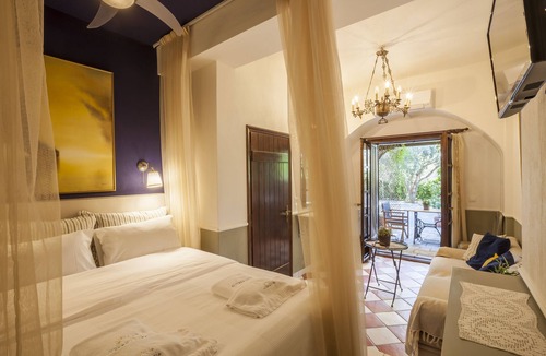 Paradhisos House | Alterra Vita