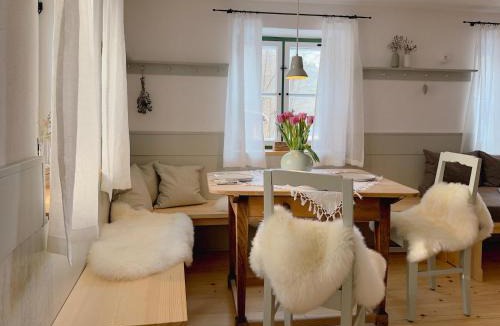 Purgl House | Altes Zollhaus