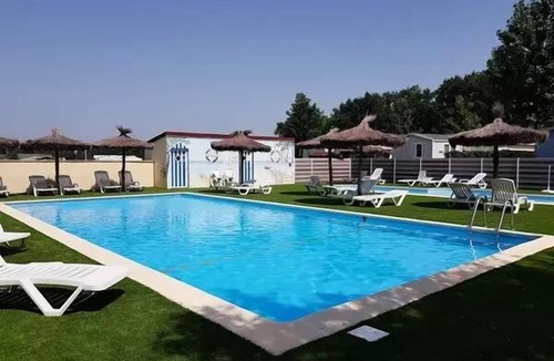 Sadirac House | Althéa Room for 2 People, Air-Conditioned + TV