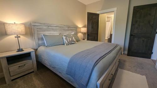 Sun Peaks Apartment | Altitude #36 condo