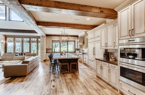 Copper Mountain House | Altitude Adjustment | Luxury at Copper | 7BR Sleeps 26 | Hot Tub & Theater