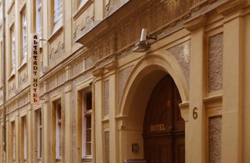 Innenstadt - Sankt Ulrich-Dom Hotel | Altstadthotel Augsburg