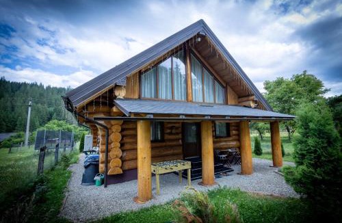 Vatra Moldovitei House | Alvi