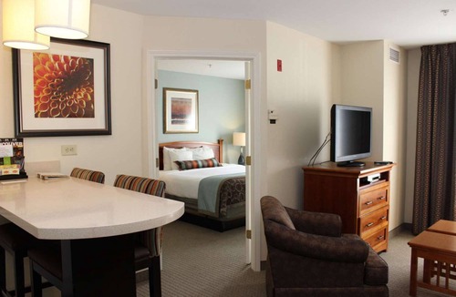 Vancouver Hotel | Always a Great Idea To Unwind! Near Portland International Airport, Outdoor Pool