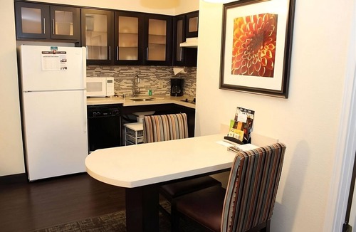 Vancouver Hotel | Always a Great Idea To Unwind! Near Portland International Airport, Outdoor Pool