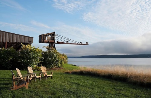 Kingston Hotel | Always a Great Idea To Unwind! Free Parking, Bike Rental, Near Loughran Park