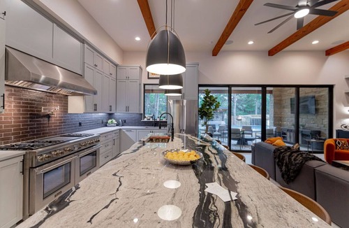 Austin House | Always on My Mind: Luxury Retreat Near Austin To Gather, Relax & Explore