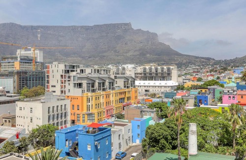 Bo'Kaap Apartment | Always-Power Panoramic Mountain View Apartment