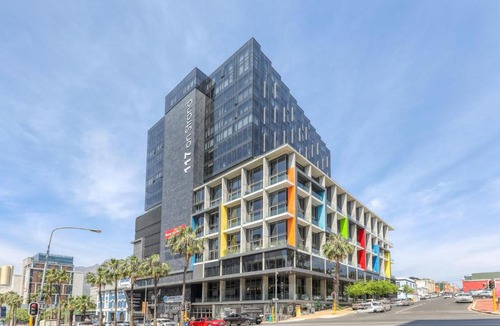 Bo'Kaap Apartment | Always-Power Panoramic Mountain View Apartment