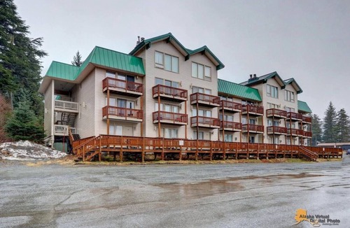 Alyeska Condo | Alyeska Basecamp: Girdwood Ski-in, Ski-out Condo