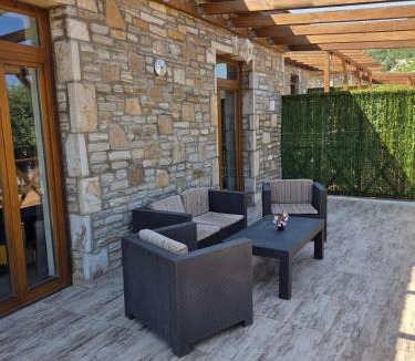 Aliki Villa | Alyki Stone House 2