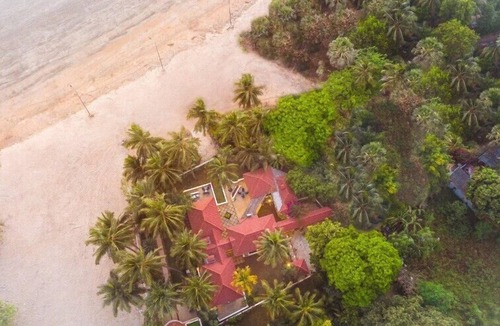 Mumbai Villa | amã Stays & Trails Beach House Madh Island, Mumbai