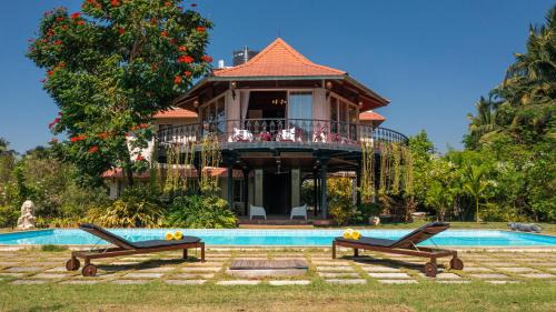 Kashid Villa | amã Stays & Trails Skyfall , Kashid
