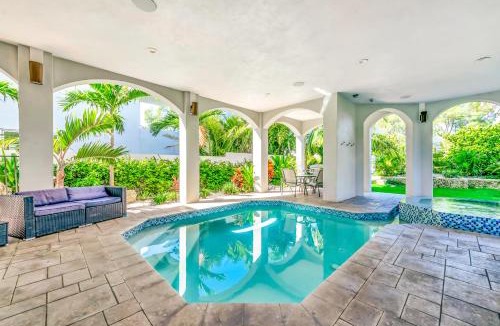 Anna Maria House | AM I Dreaming