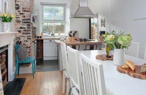 Saltash Cottage | Am impressive, detached character country house.