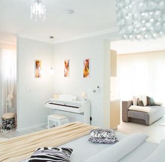 Timisoara Apartment | AM Piano & Bathtub Studio
