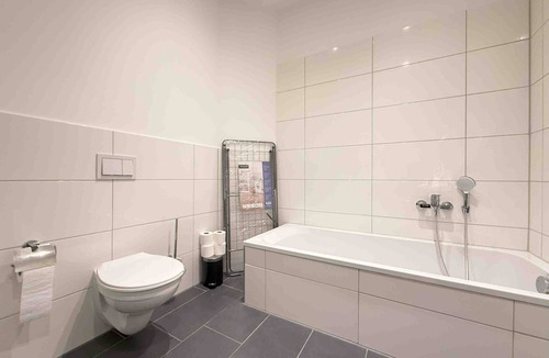 Amberg Apartment | AM1237 Modern fitter's apartment