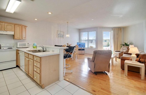 Treasure Island House | Amadeus 2