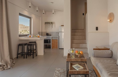 Kithnos Hotel | Amal Kythnos Suites