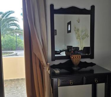 Agios Mamas Hotel | Amalthia hotel