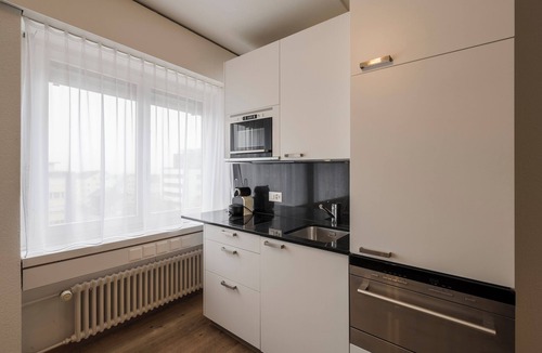 Grenchen Hotel | Amanthos Living Solothurn (Self Check In)
