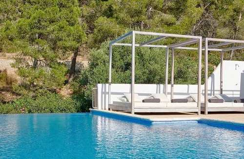 Siesta Villa | Amarantos villa: Infinity Pool & Mountain Views, 6 bedrooms, AC & WiFi