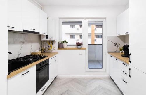Popesti-Leordeni Apartment | Amaria Sunset