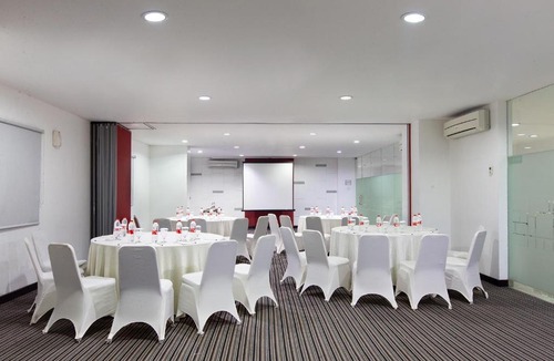 Semarang Hotel | Amaris Hotel Pemuda Semarang